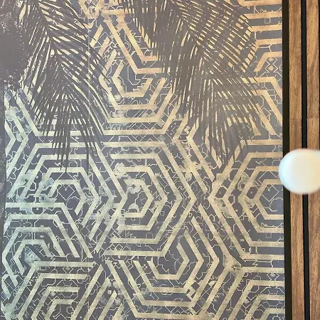 Modern 4-person With Pool & Indoor Parking Estepona