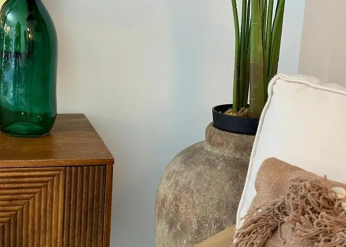 Apartment Modern 4-person With Pool & Indoor Parking *