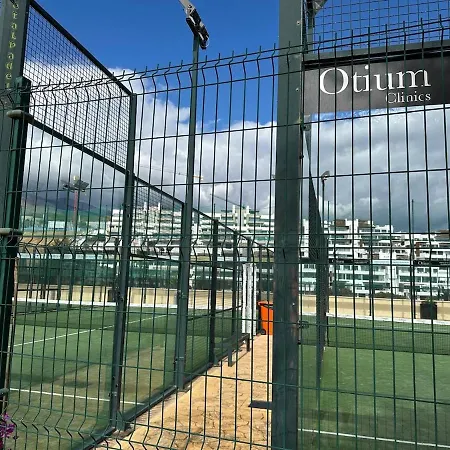 公寓 Modern 4-person With Pool & Indoor Parking *