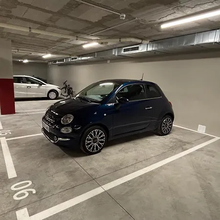 公寓 Modern 4-person With Pool & Indoor Parking *